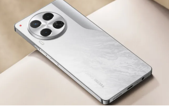 Tecno Camon 30